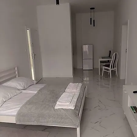 Nogalin Apartahotel