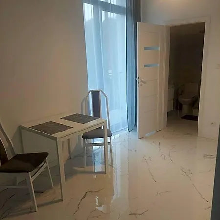 Nogalin Apartahotel Józefów