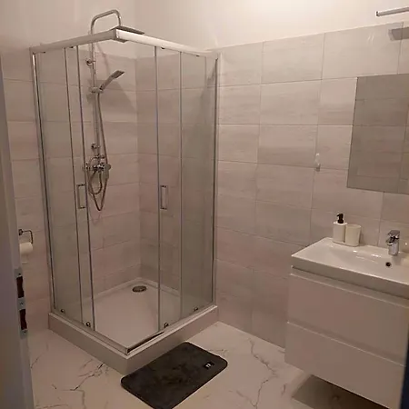 Apartahotel Nogalin Józefów